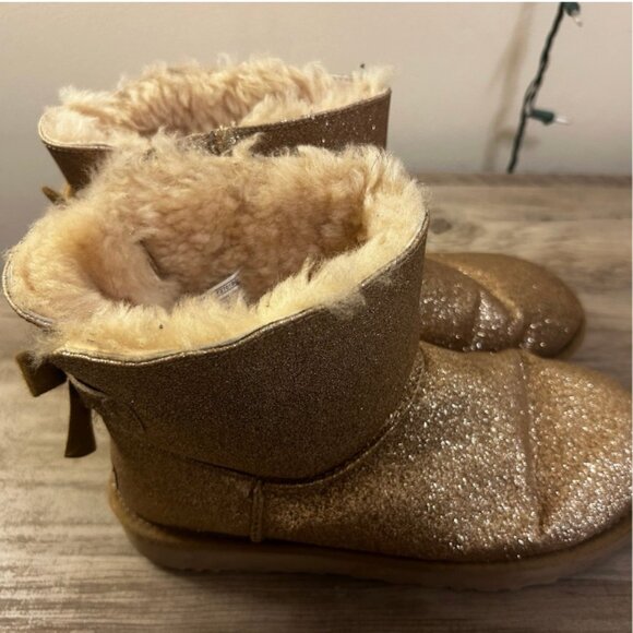 Like new UGG glitter boots - Picture 3 of 5